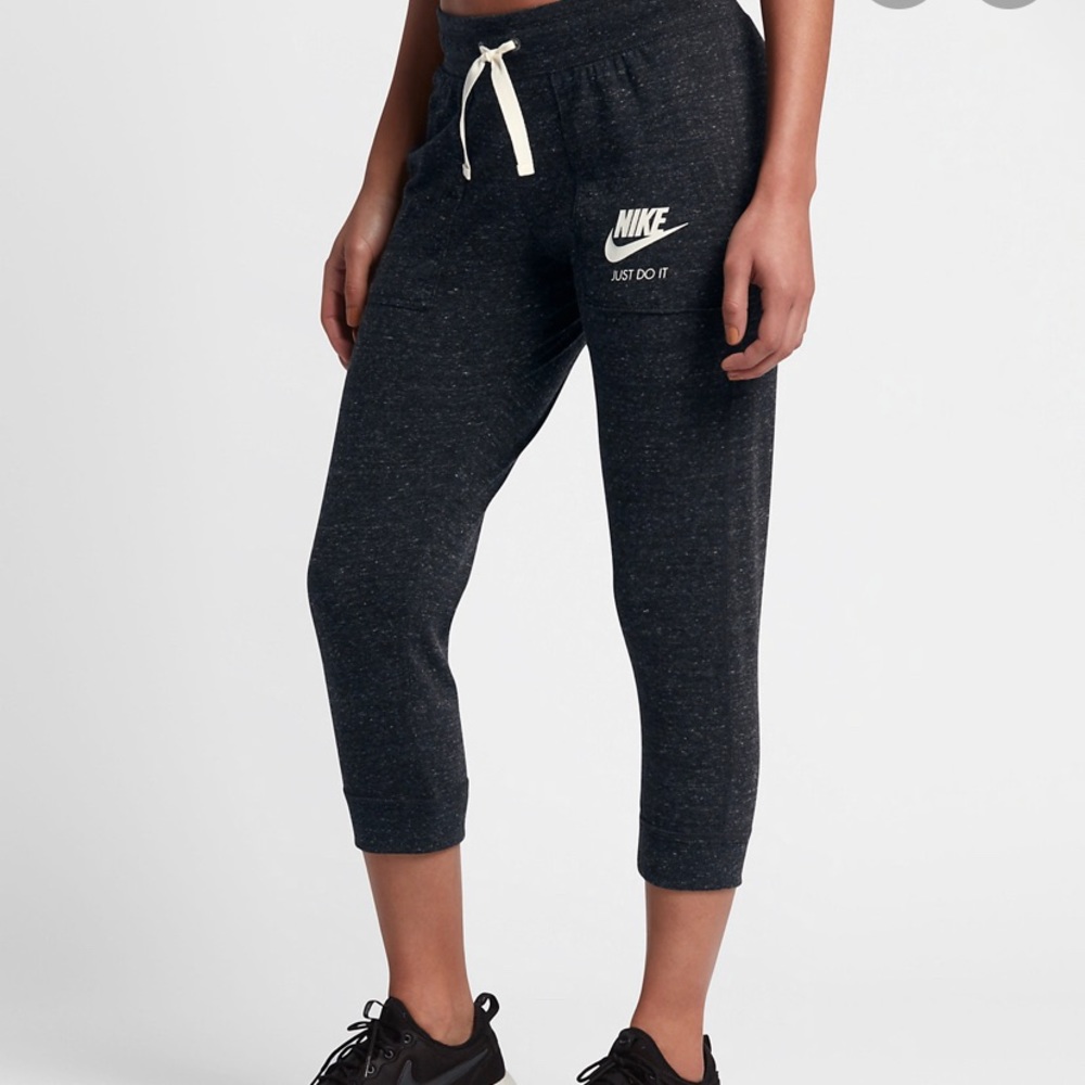 gray nike joggers